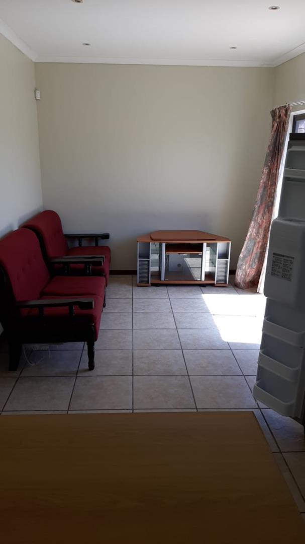 To Let 2 Bedroom Property for Rent in Summerstrand Eastern Cape